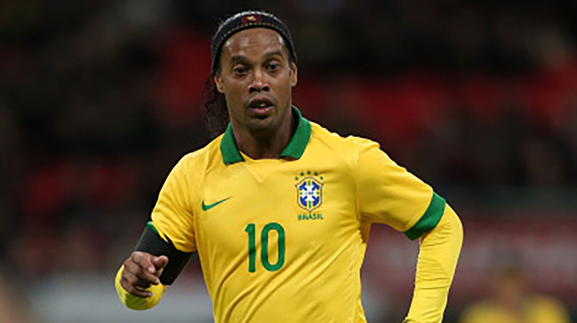 Ronaldinho, con la camiseta de la selección brasileña (Foto: Clive Brunskill/Getty Images)