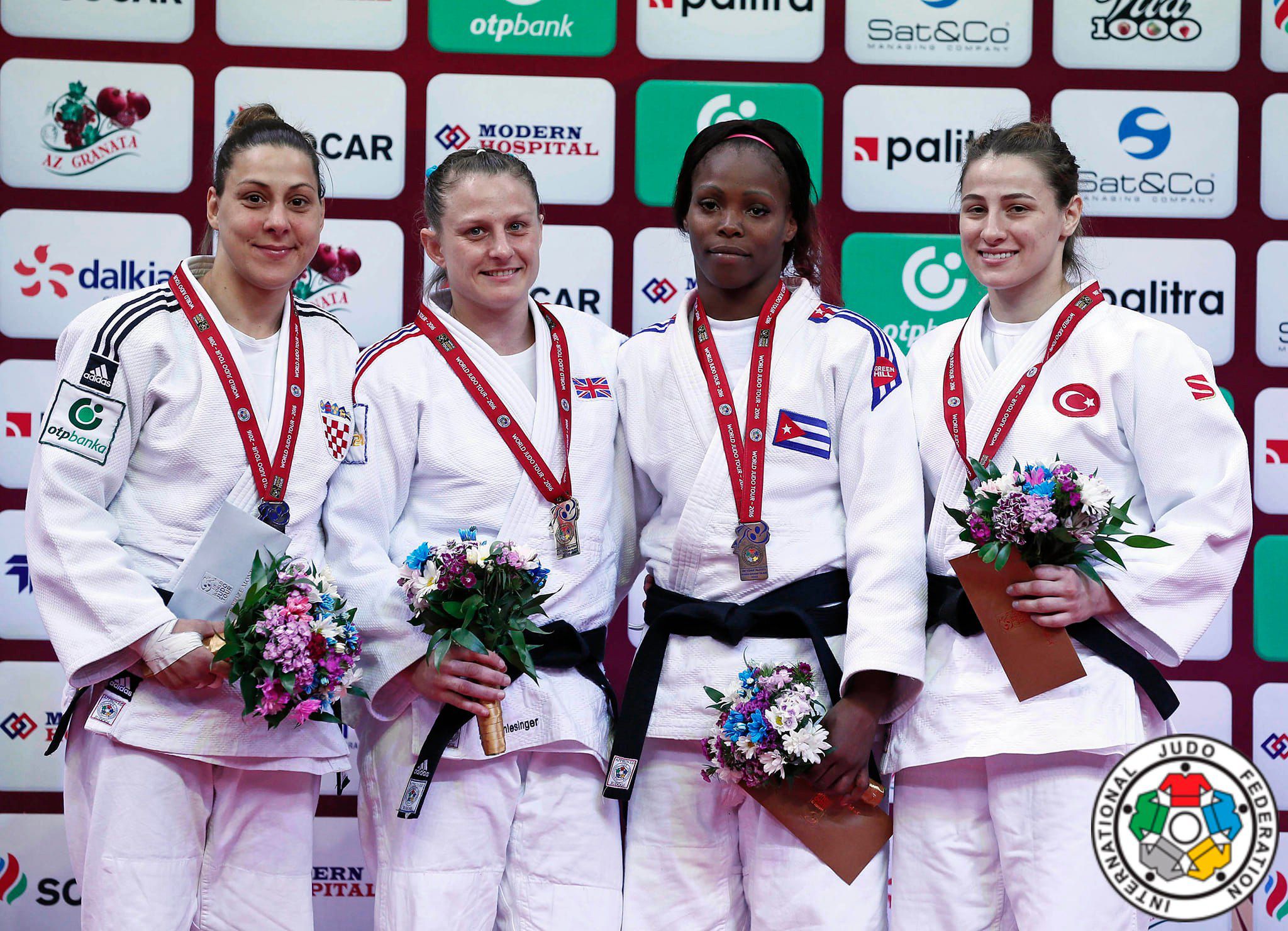 La cubana Maricet Espinosa (tercera de izquierda a derecha), doble campeona panamericana de judo, falleció a los 34 años (Crédito: Federación Internacional de Judo)