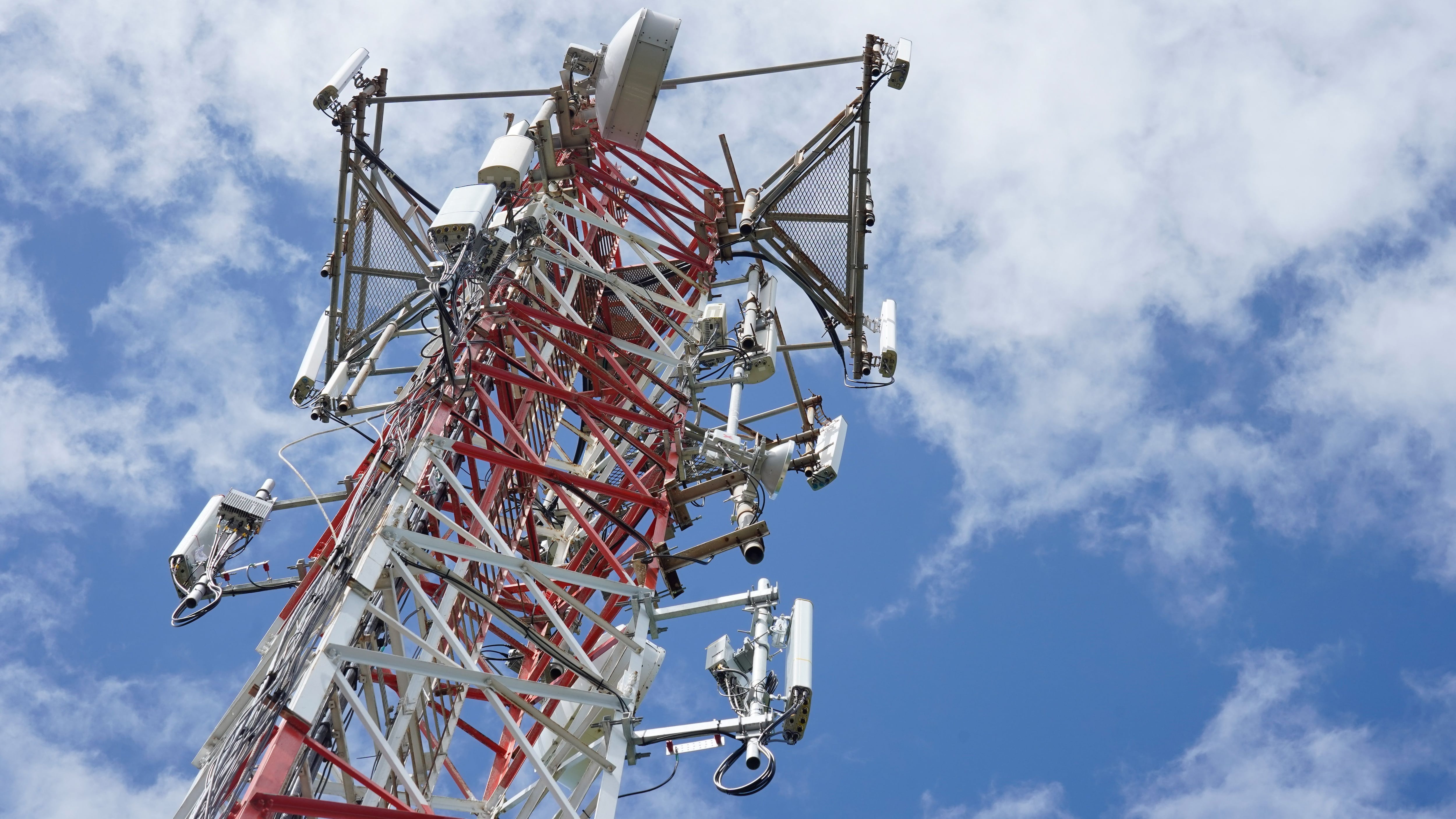 Una antena de telefonía móvil, uno de los sectores telco más fuertes 