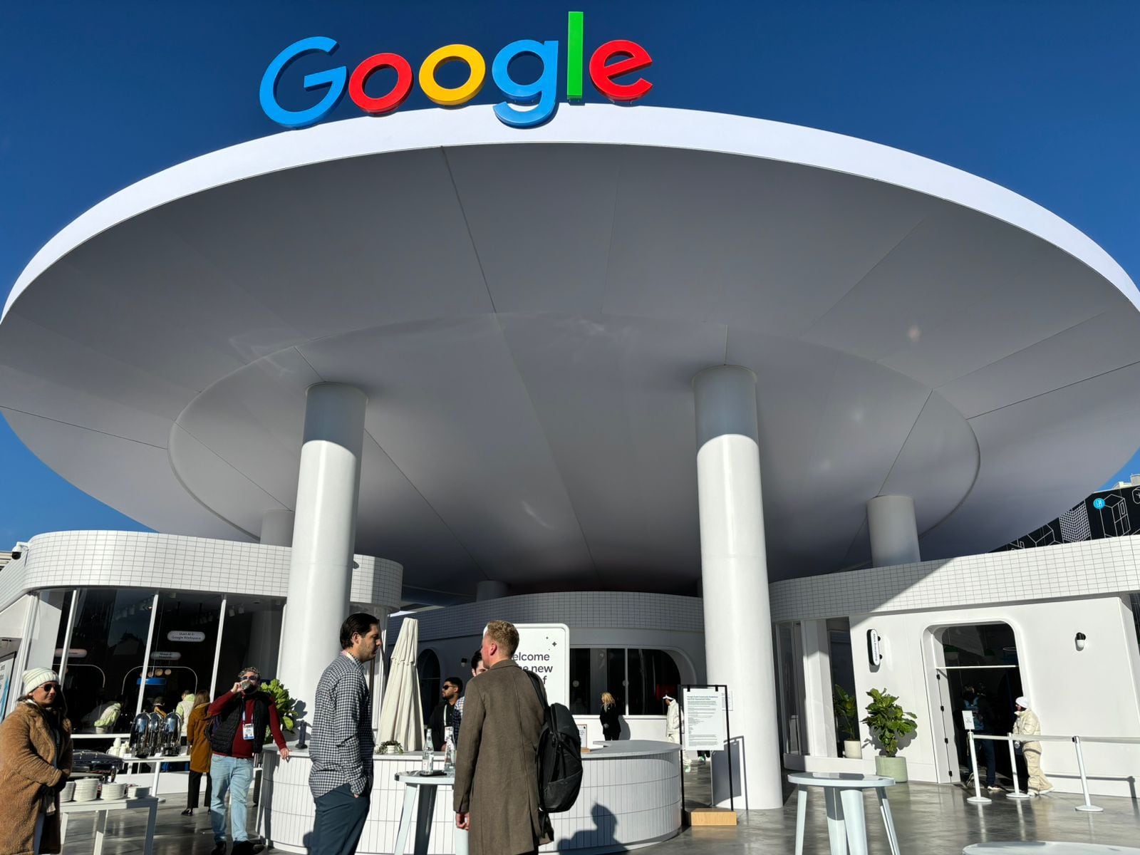 Google Logo CES 2024 (infobae)