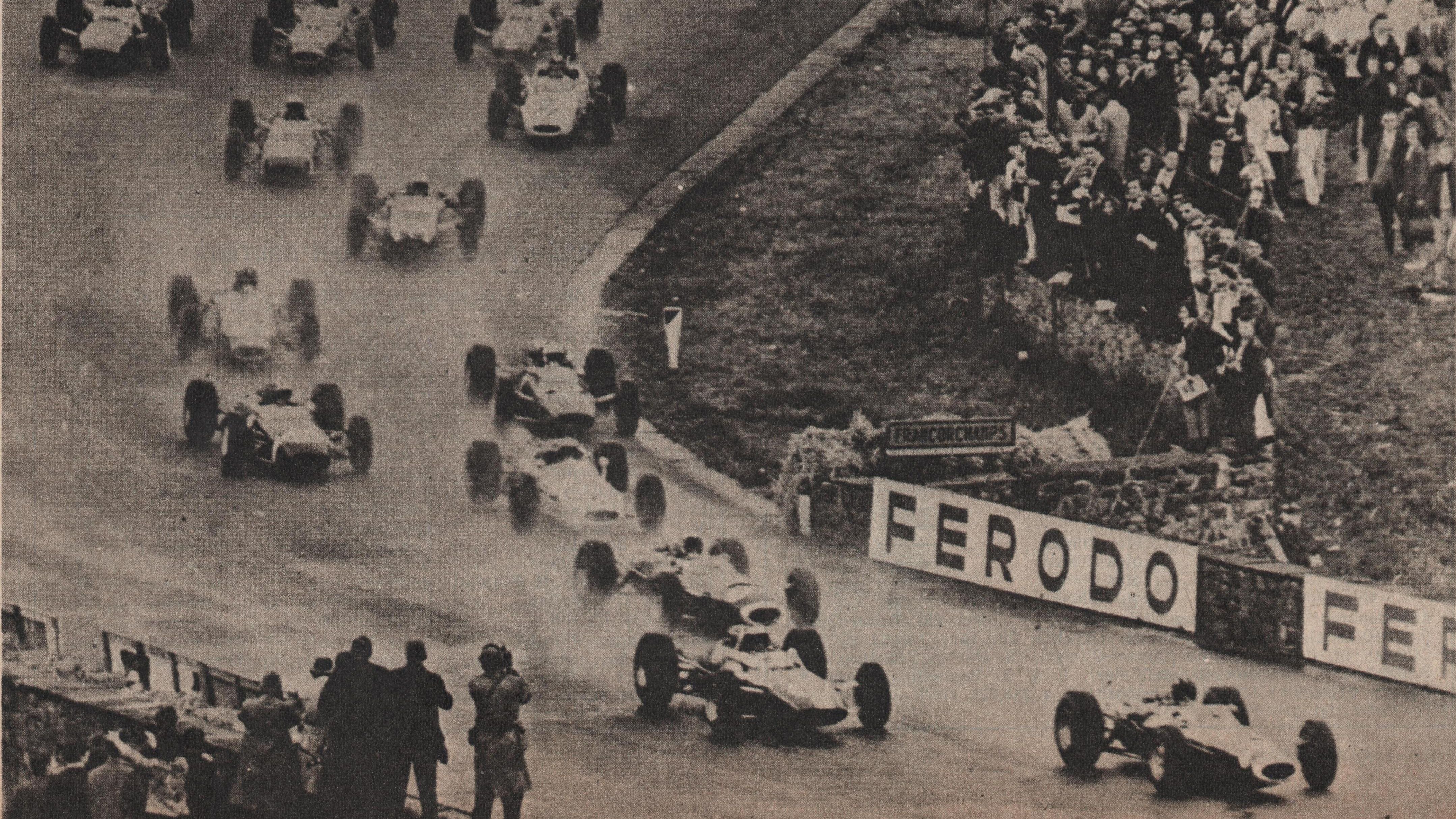 Largada en Spa-Francorchamps en 1962 con Graham Hill adelante (Archivo CORSA)