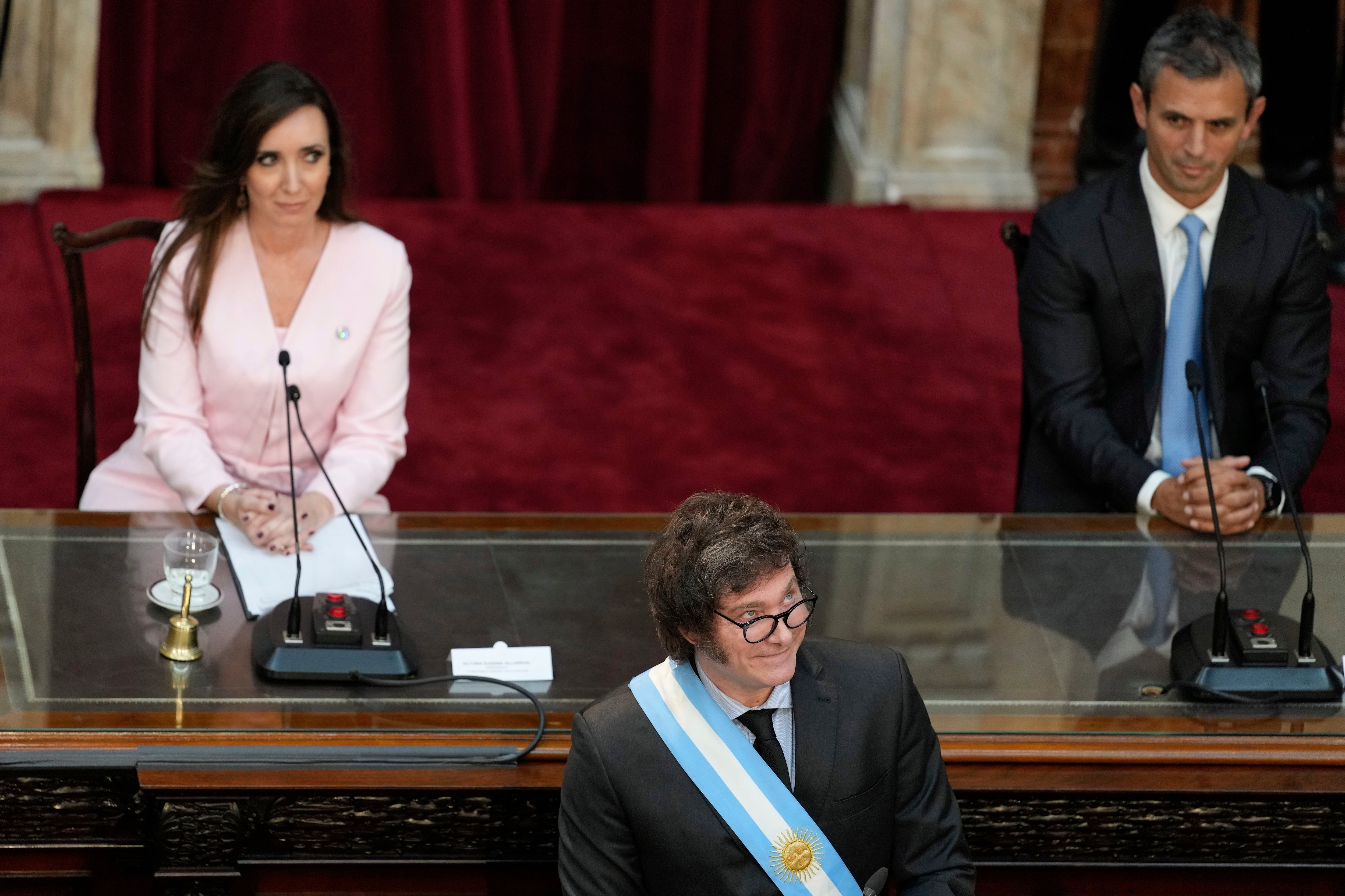 Victoria Villarruel y Martín Menem, durante el discurso de apertura de sesiones ordinarias del Congreso que brindó Javier Milei. (AP Foto/Natacha Pisarenko)