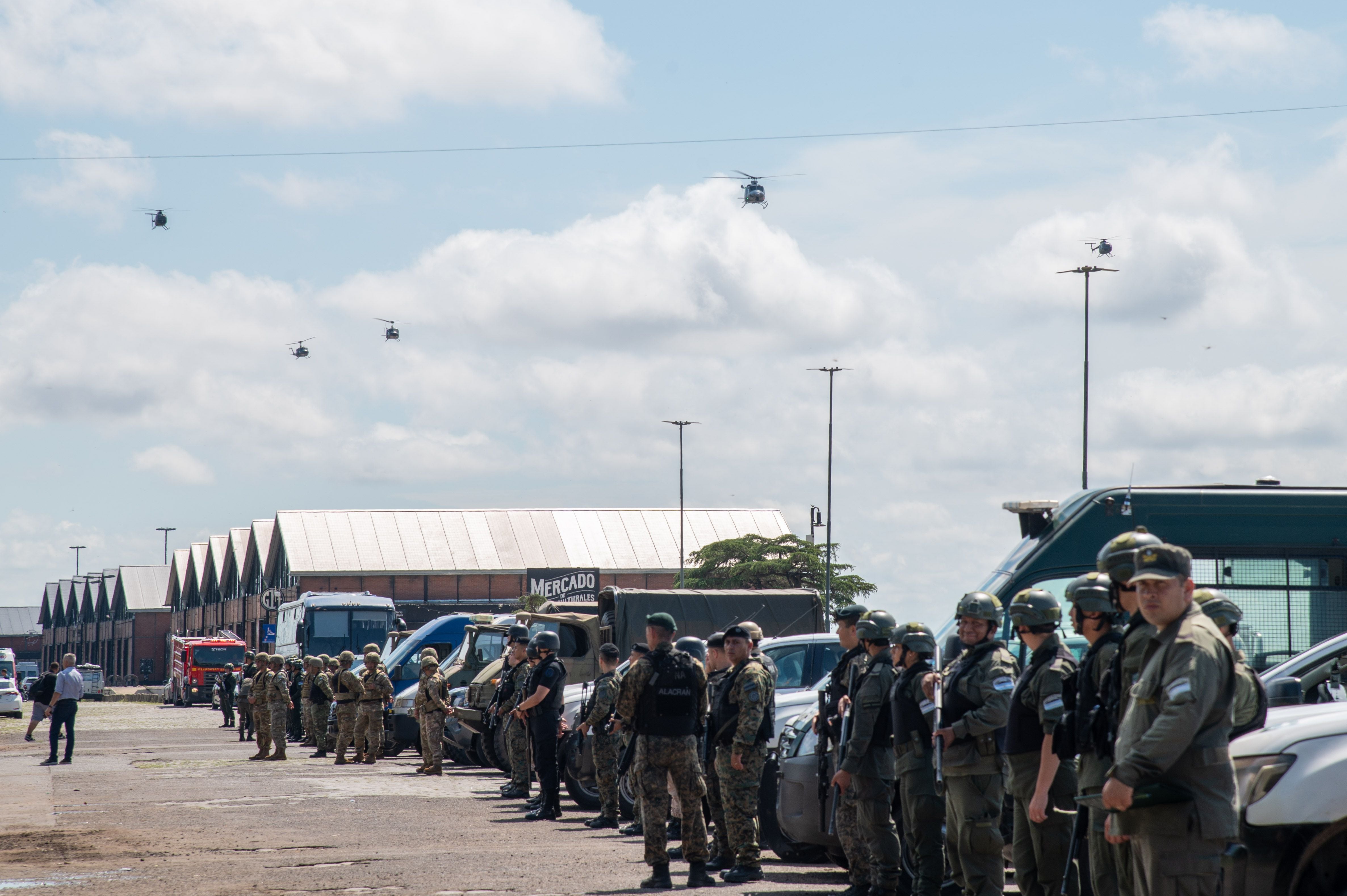 Militares en Rosario (foto Dana Cartannilica, Ministerio de Defensa)