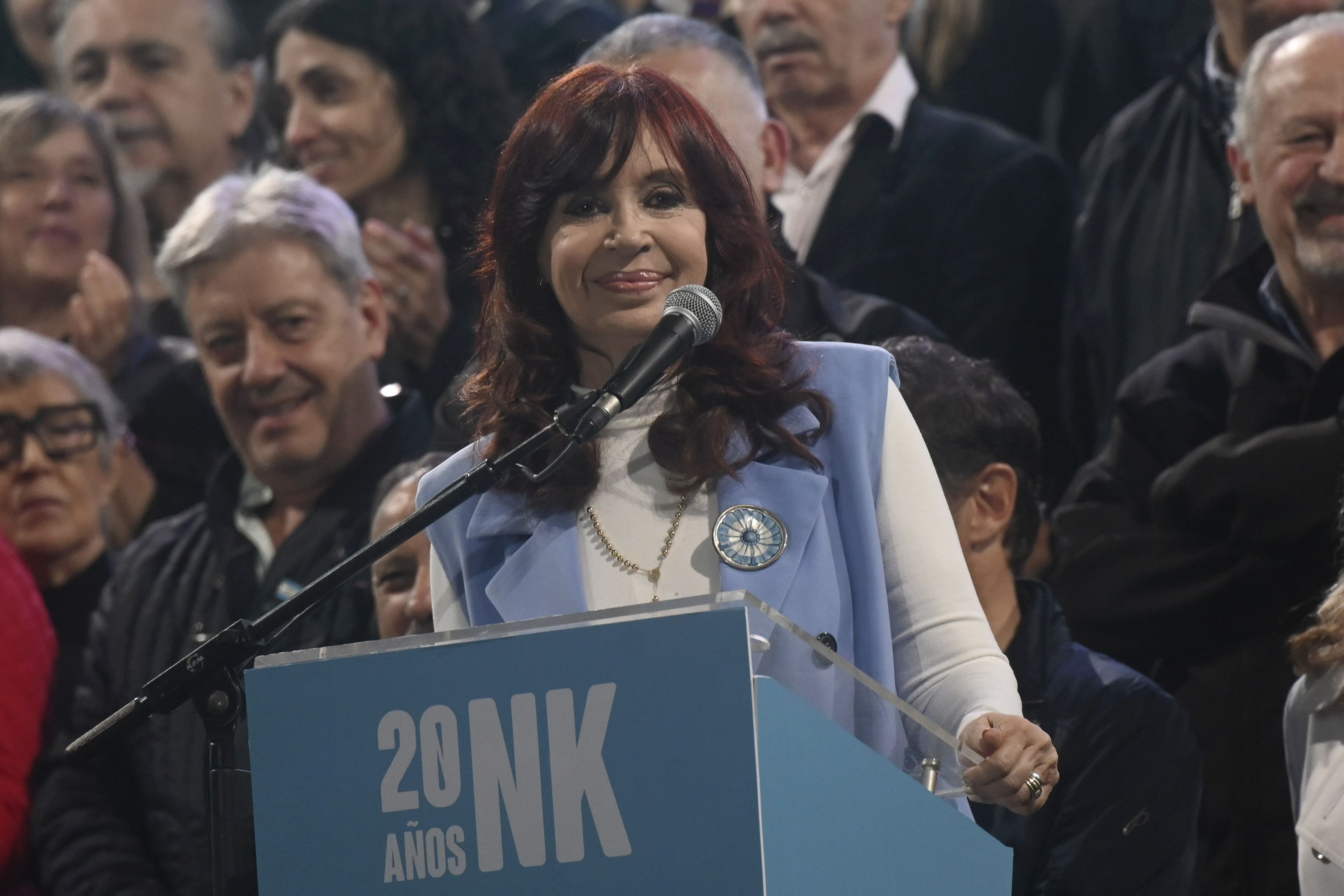 "Debería llamarse a silencio, sobre todo en cuestiones destituyentes", dijo Villarruel sobre Cristina Kirchner (AP)