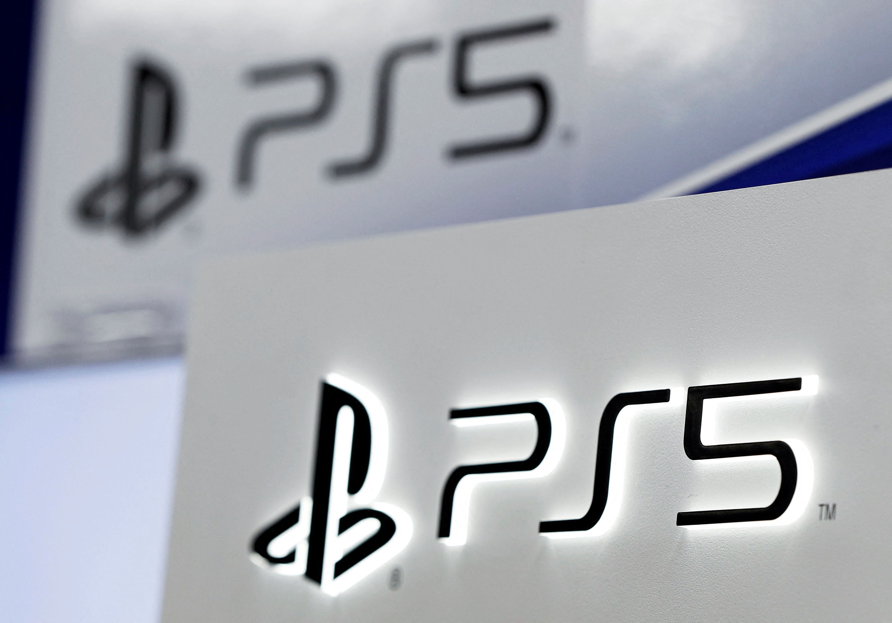 La ausencia de estrenos de grandes franquicias y la baja en ventas de la PlayStation 5 auguran un año difícil. (REUTERS/Issei Kato)