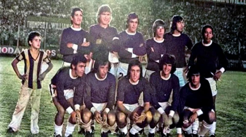 La noche en la que el fútbol rosarino se unió para golear a la selección argentina y se inició al mito del Trinche Carlovich