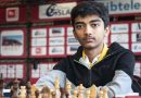 La nueva estrella india de 17 años que brilla en el mundo del ajedrez y superó las hazañas de Bobby Fischer, Kasparov y Carlsen