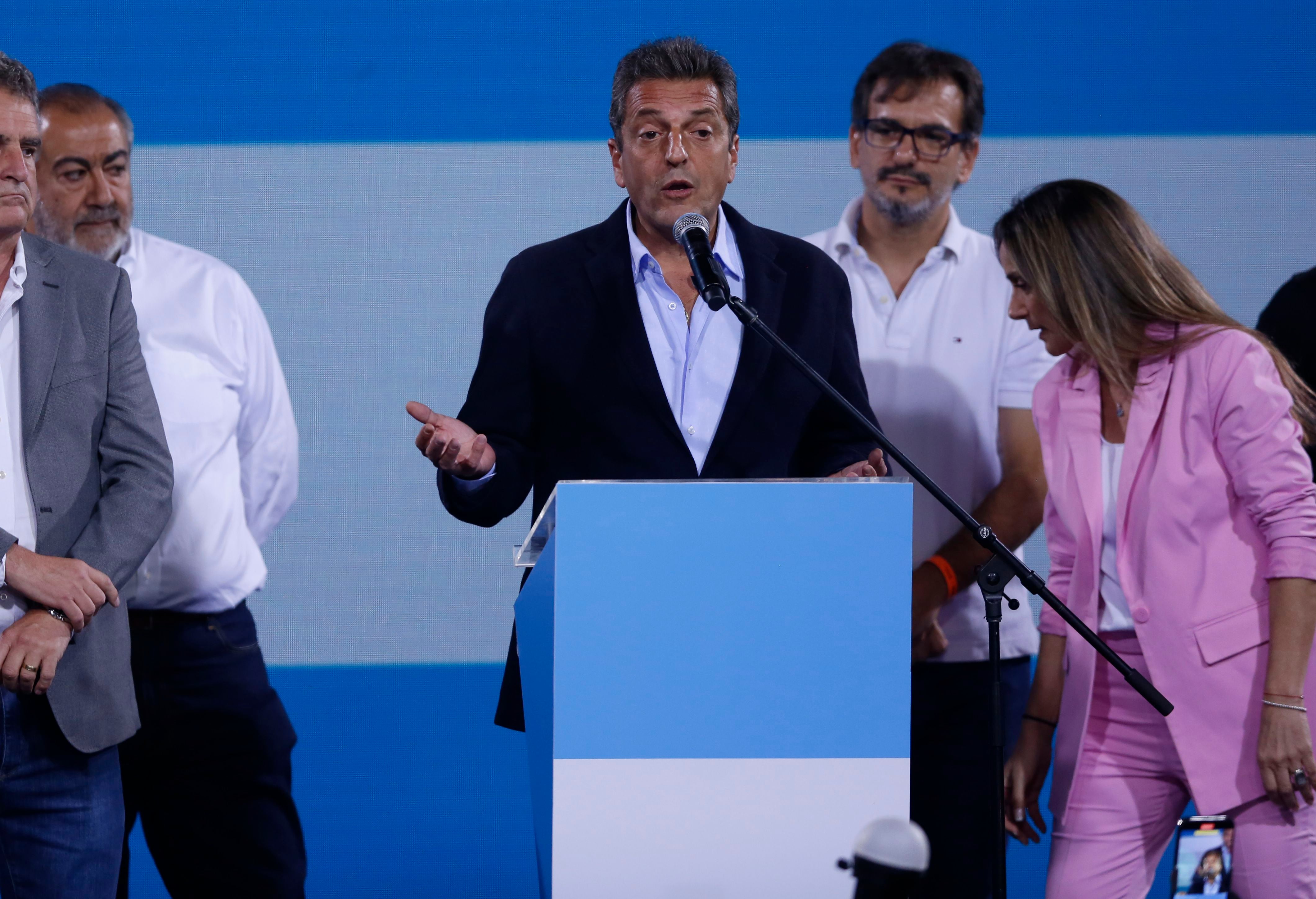 Sergio Massa, durante su discurso tras el balotaje presidencial. Foto: EFE/Matias Martín Campaya 