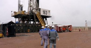 Las petroleras siguen sacando provecho de Vaca Muerta pese a las amenazas de desastre ambiental