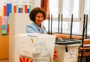 Siljanovska-Davkova gana la segunda vuelta de las presidenciales en Macedonia del Norte