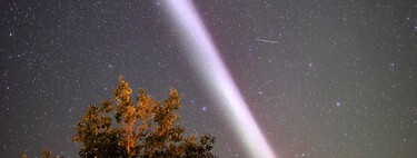 Un rayo violeta atravesó el cielo nocturno de Europa. No fue una aurora boreal